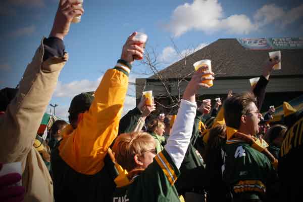 green bay packers fan tours