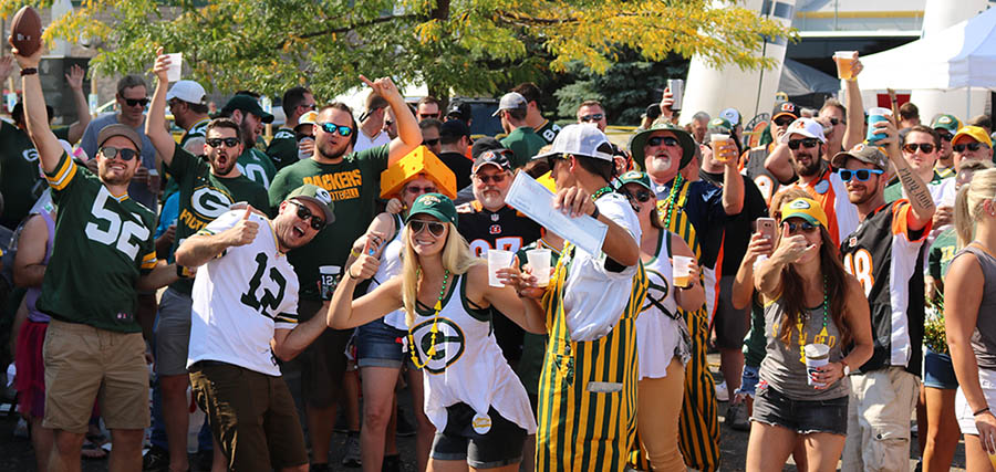 green bay packers tailgate party